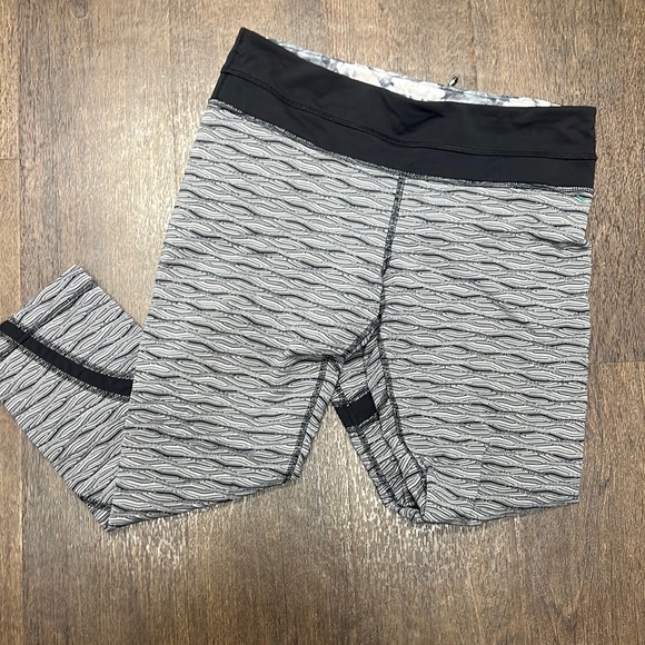 lululemon athletica Pants - Lululemon Capri